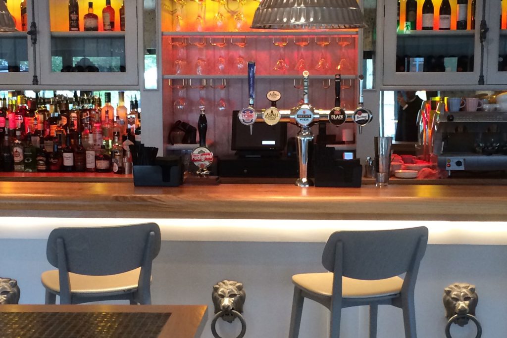 seven-restaurant-cafe-bar-2-main-original-1024x683