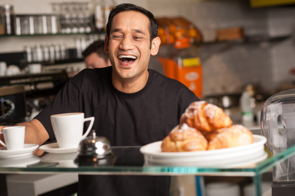 restaurant-staff-training-hospitality-service-1024x681